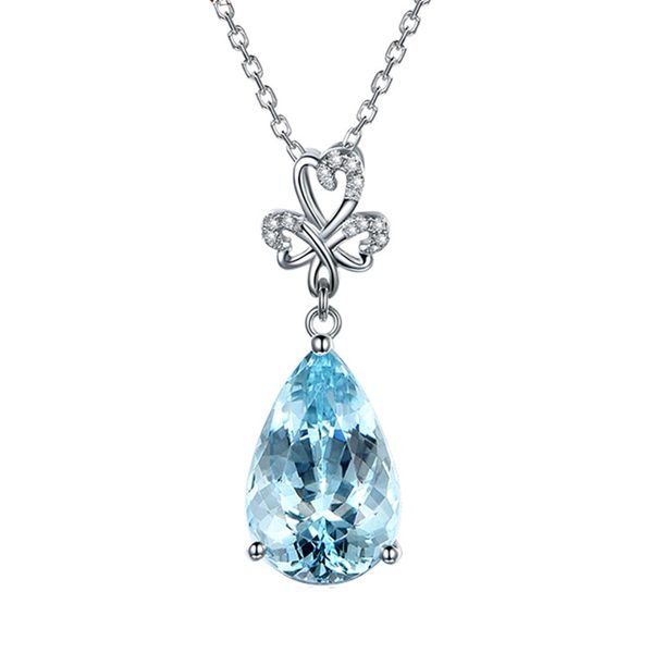 Color Sky Blue Topaz Crystal Clavicle Chain – Elegant Protection & Spiritual Radiance for Daily Glamour - Image 3