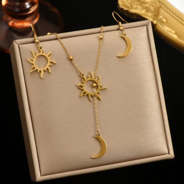 Sun & Moon Jewelry Set | 18K Gold-Plated Celestial Balance for Energy, Intuition and Feminine Power - Image 5
