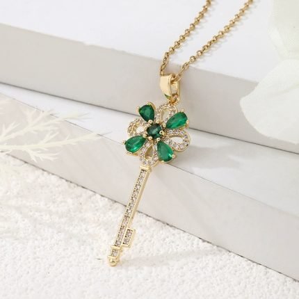Unlock Energy & Elegance｜Retro Key Flower Necklace for Intuition, Growth & Divine Feminine Style